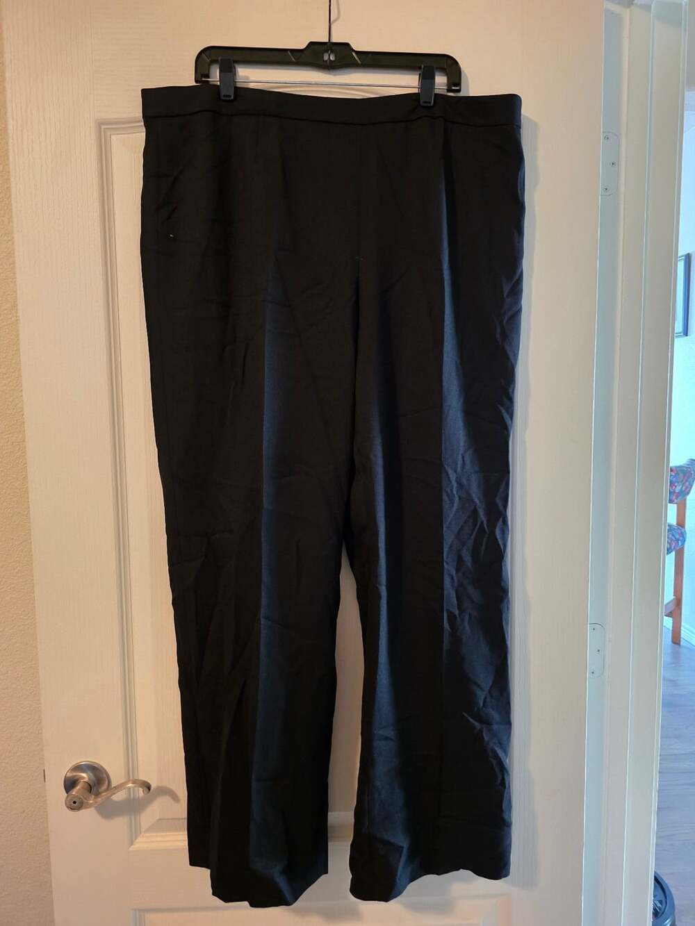 Le Suit Dress Pants Sz 18 Black Straight Leg Career Trouser Excellent Condition